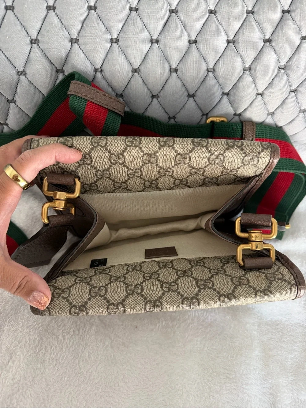 Gucci Neo Vintage GG Supreme Messenger Bag - w/ LegitApp COA